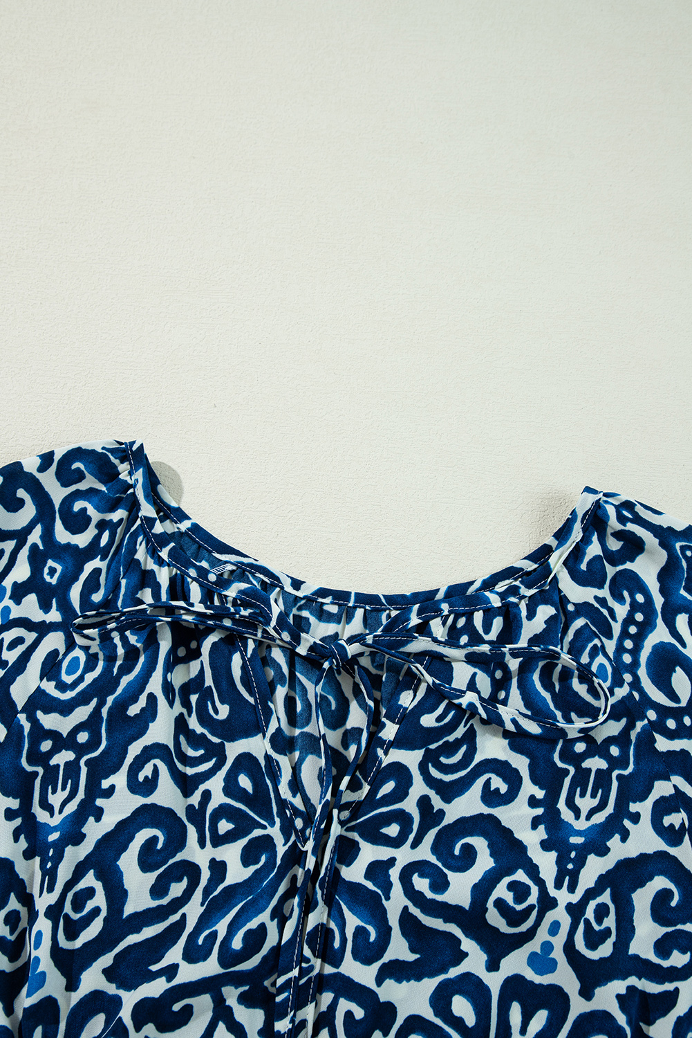 Blue Vintage Print Lace up V Neck Long Sleeve Mini Dress - 图片 7