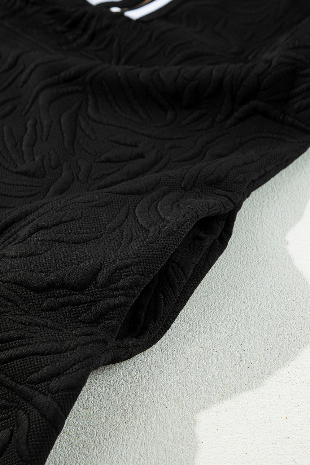 Black Jacquard Textured Quarter Zipper Shift Mini Dress - 图片 8