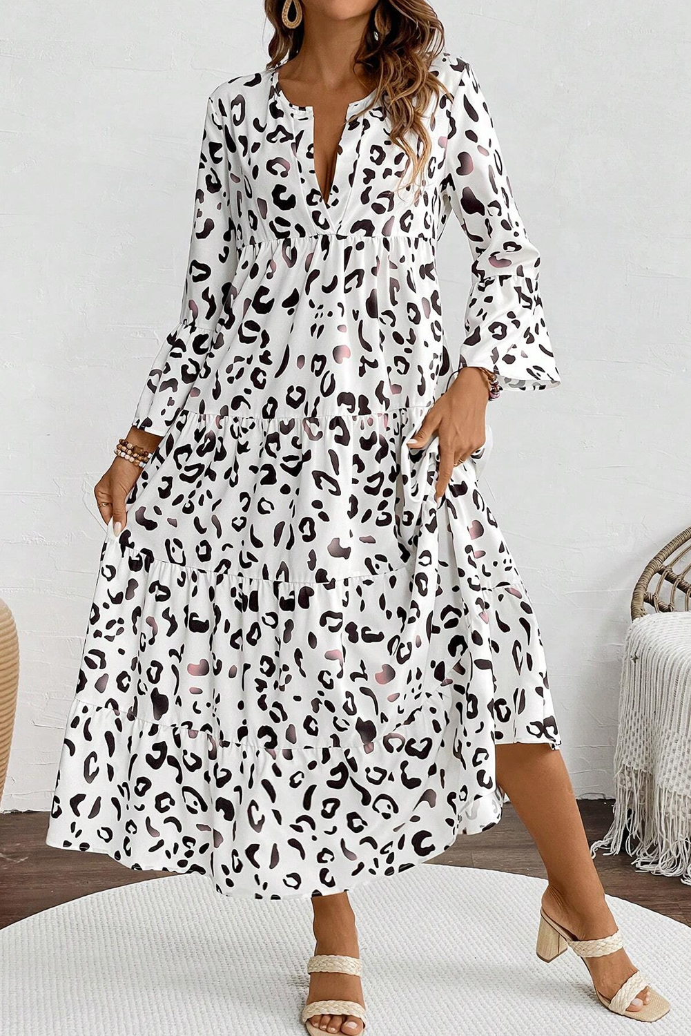White Leopard Print Notch V Neck Loose Fit Maxi Dress - 图片 3