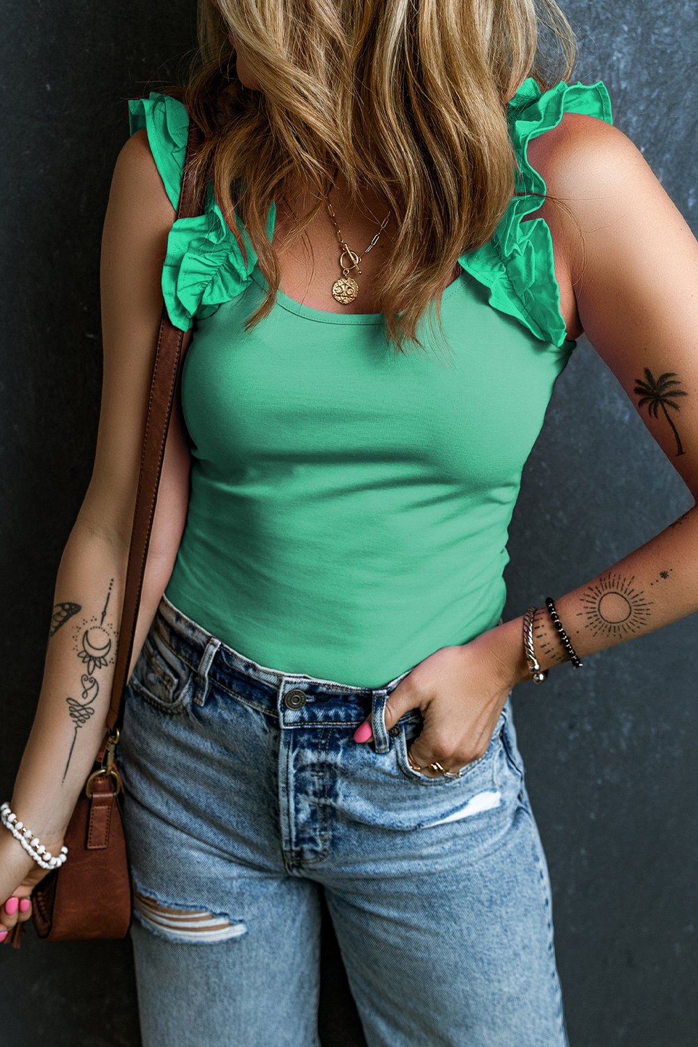 Mint Green Ruffled Wide Straps Slim Tank Top - 图片 4