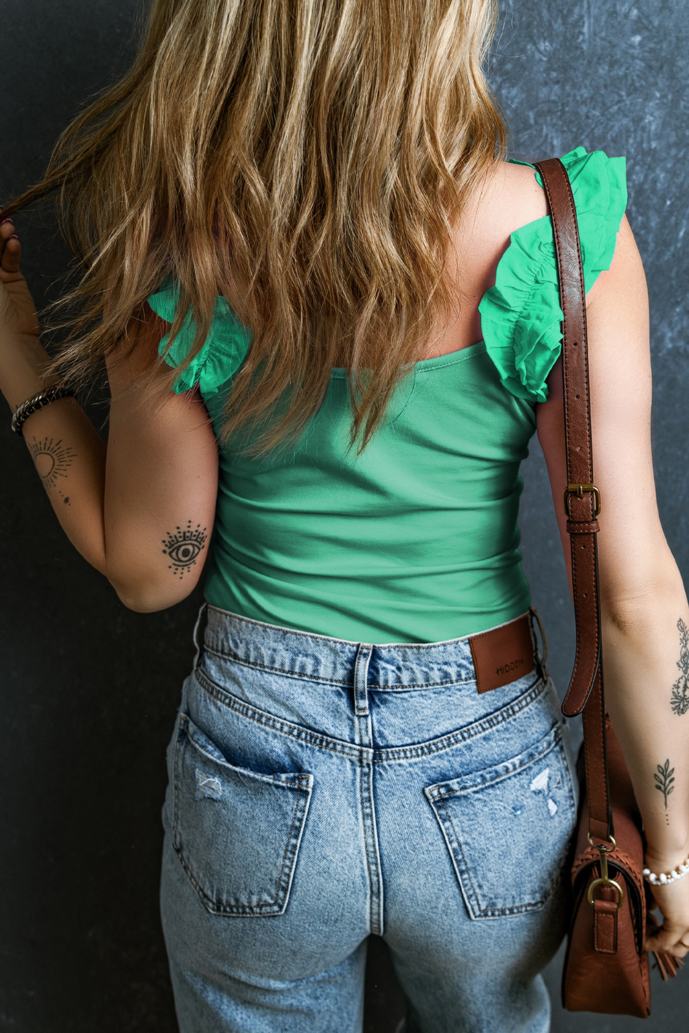 Mint Green Ruffled Wide Straps Slim Tank Top - 图片 2