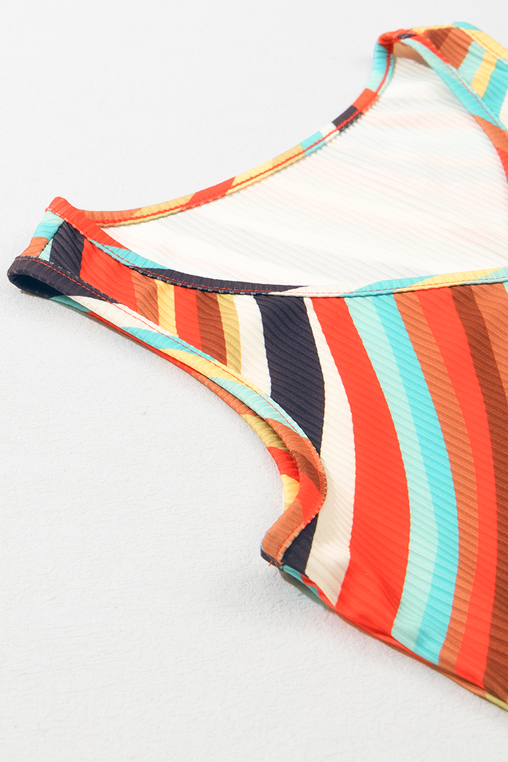 Multicolour Wavy Striped Buttoned V Neck Tank Top - 图片 6