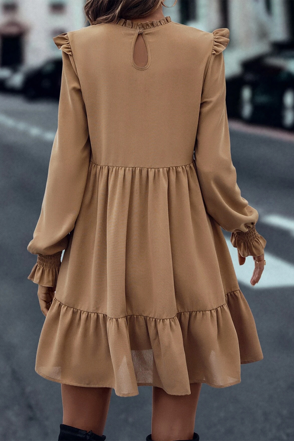 Light French Beige Frilled Collar Ruffled Shoulder Tiered Dress - 图片 2