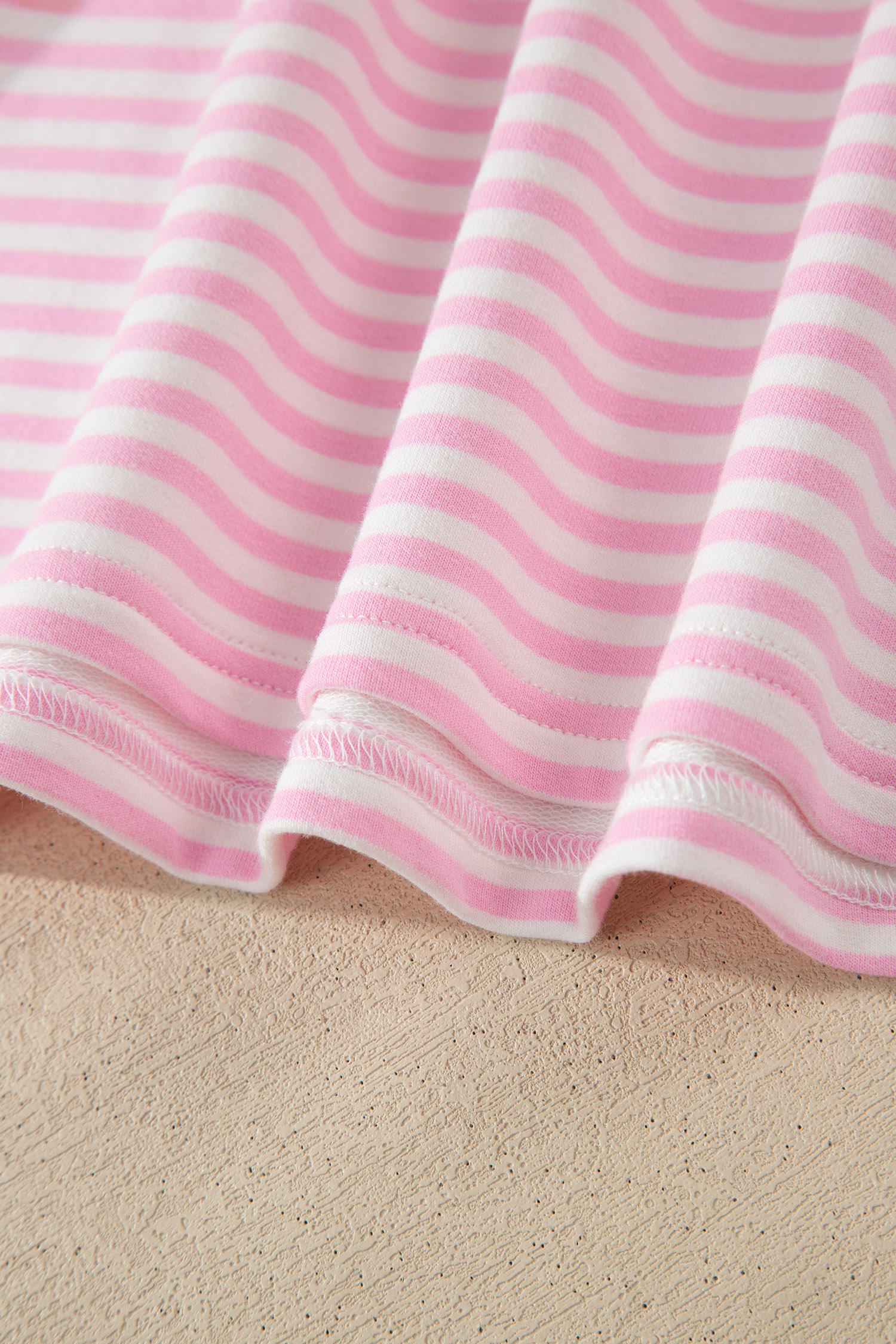 Pink Stripe Cuffed Short Sleeve Contrast Mock Neck Tee Dress - 图片 16