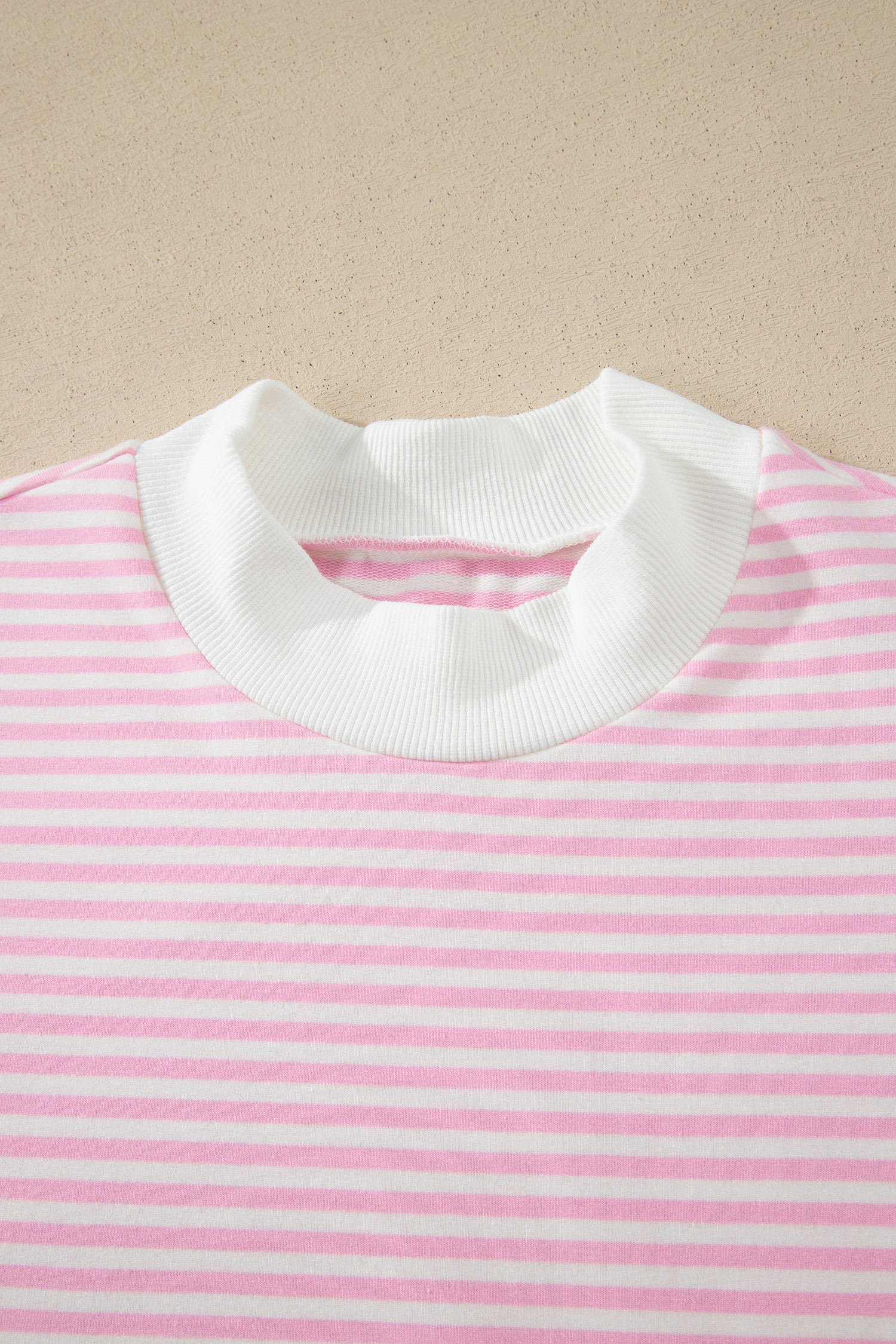 Pink Stripe Cuffed Short Sleeve Contrast Mock Neck Tee Dress - 图片 11